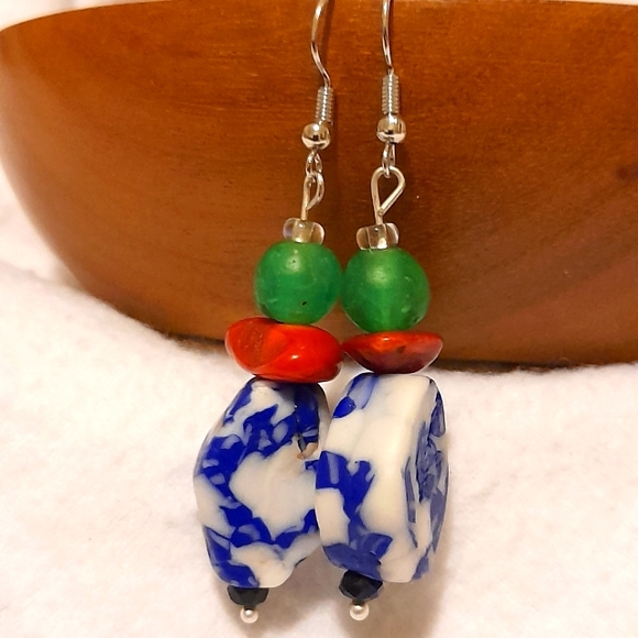 SALE!New Handmade glass beaded drop earrings - Picture 1 of 5
